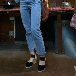 Cute tan and black Sandals